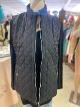 Load image into Gallery viewer, Black Quilted Vest