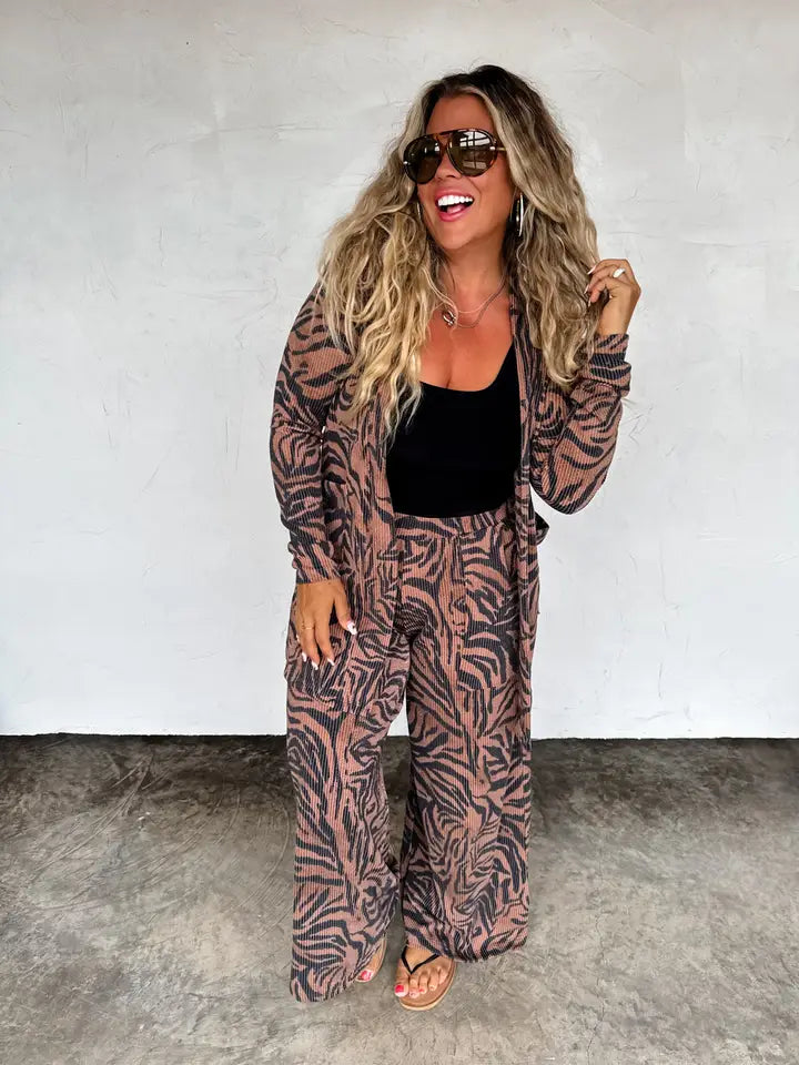 Zebra Ribbed Cardigan OS