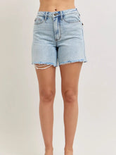 Load image into Gallery viewer, Judy Blue Mr Rigid Magic Dad Shorts Dbl Pkt
