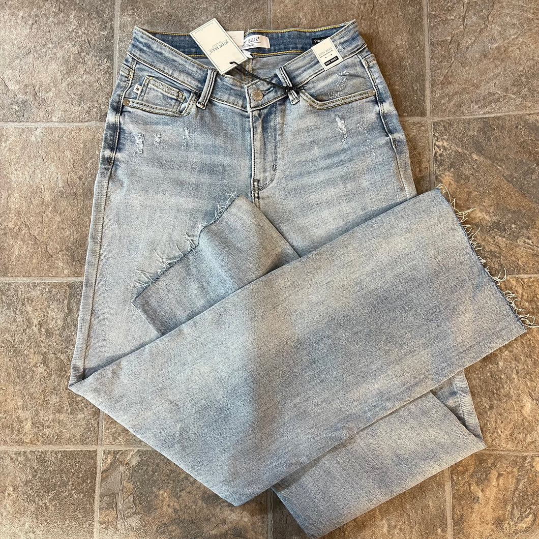 JUDY BLUE  Straight Fit Jeans