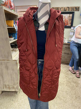 Load image into Gallery viewer, Quilted Vest Red
