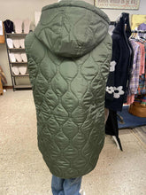 Load image into Gallery viewer, Quilted Vest green
